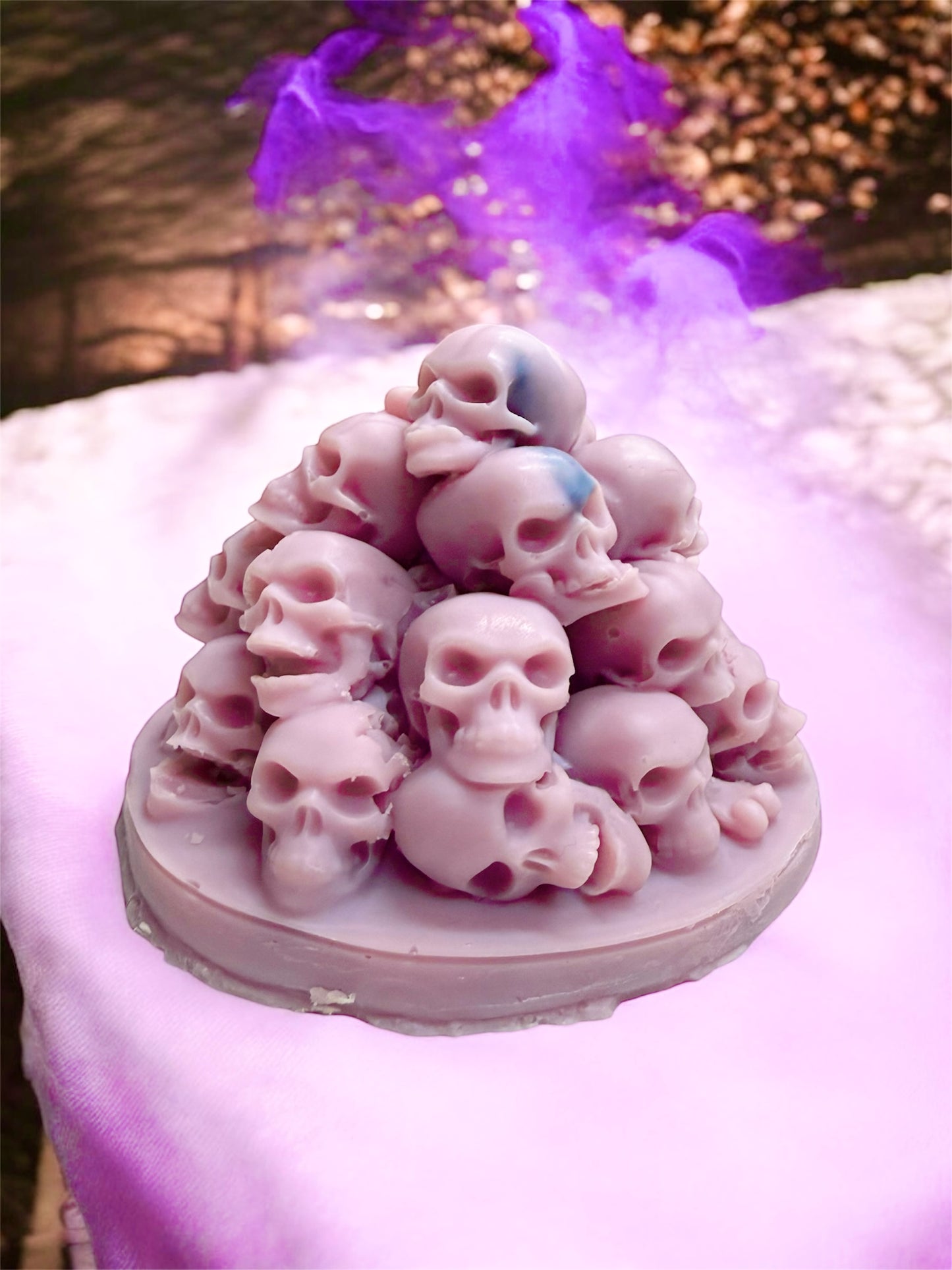 SPOOKY SEASON: XL HALLOWEEN 3d PYRAMID SKULLS