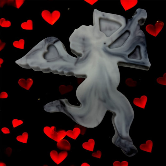 VALENTINE: XXL Cupid the winged cherub