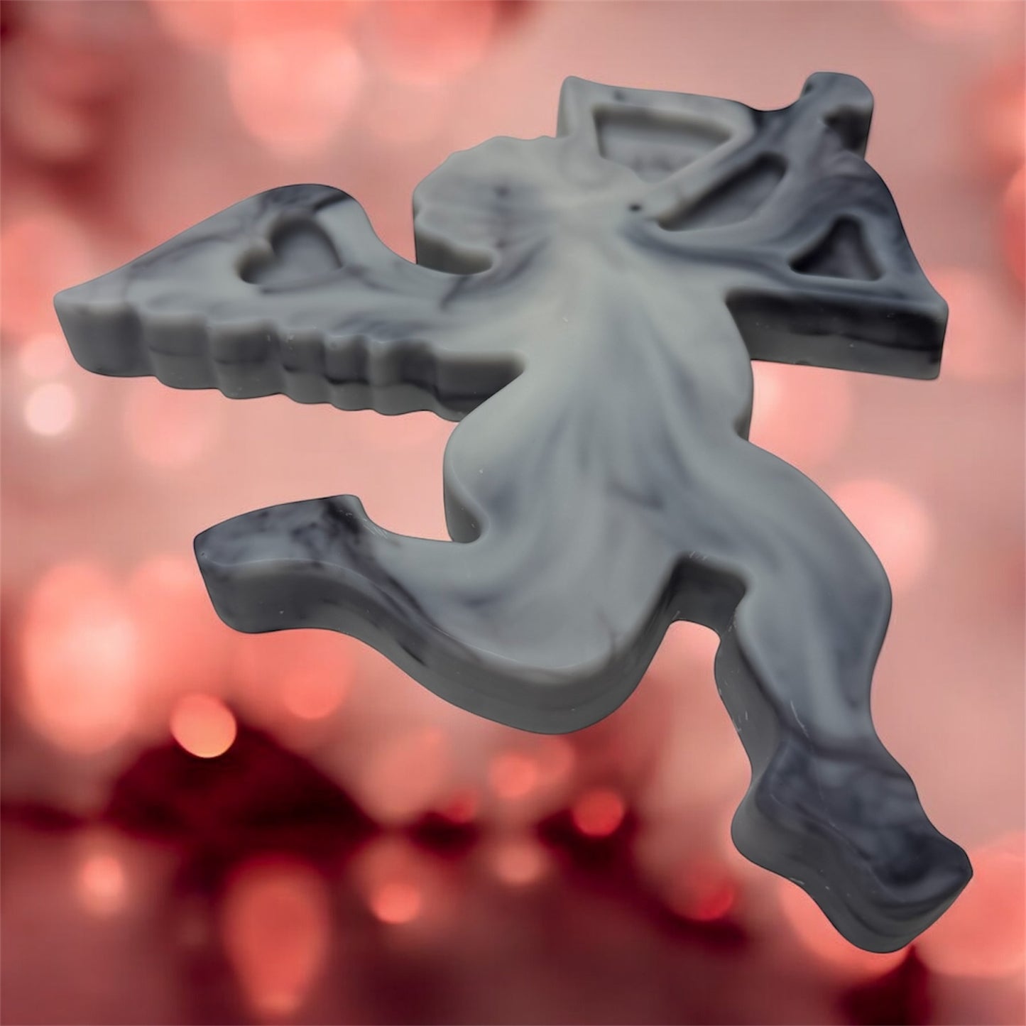 VALENTINE: XXL Cupid the winged cherub