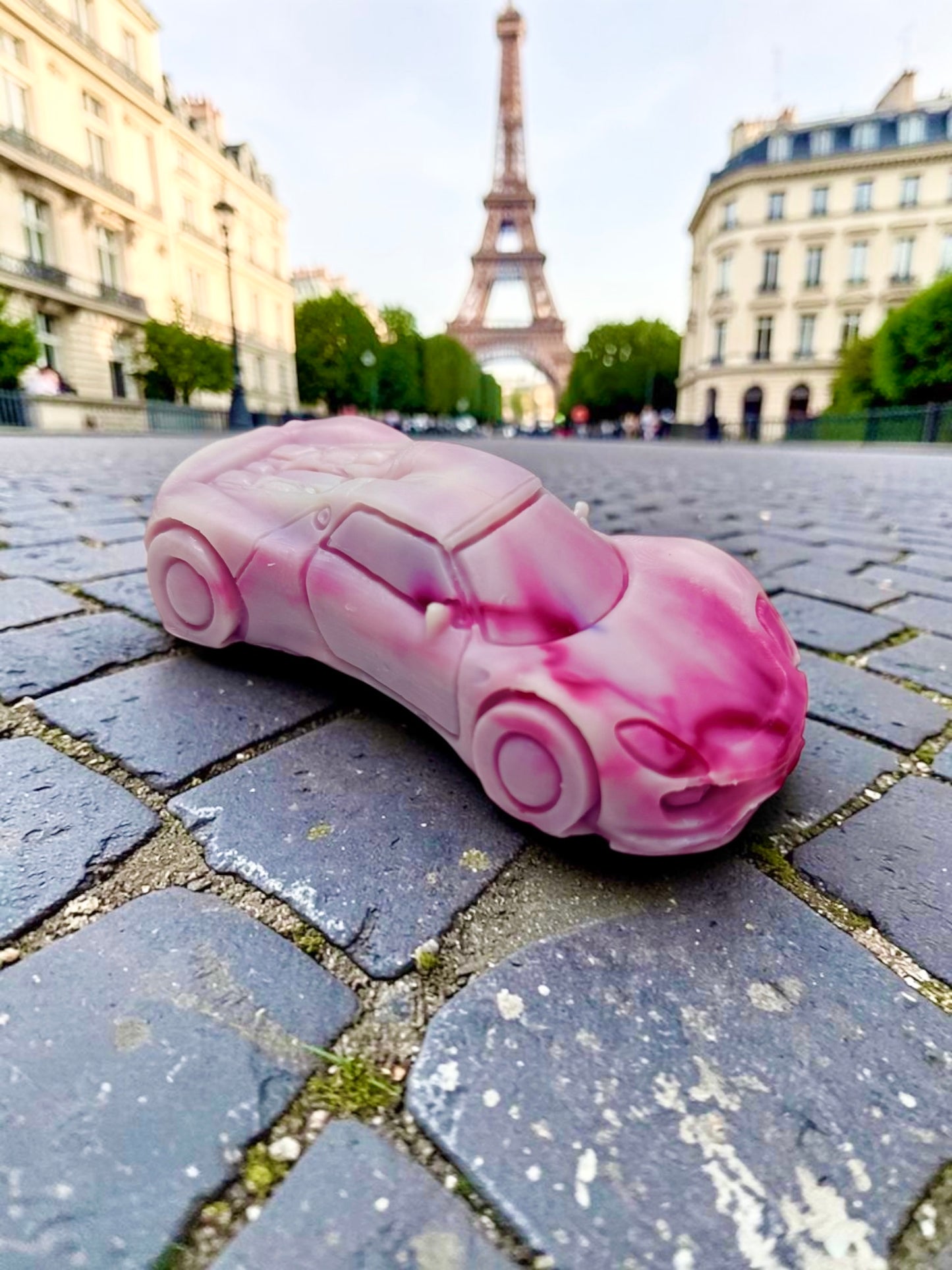 LARGE RACE CAR