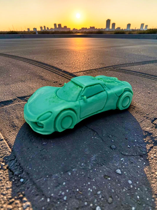 LARGE RACE CAR