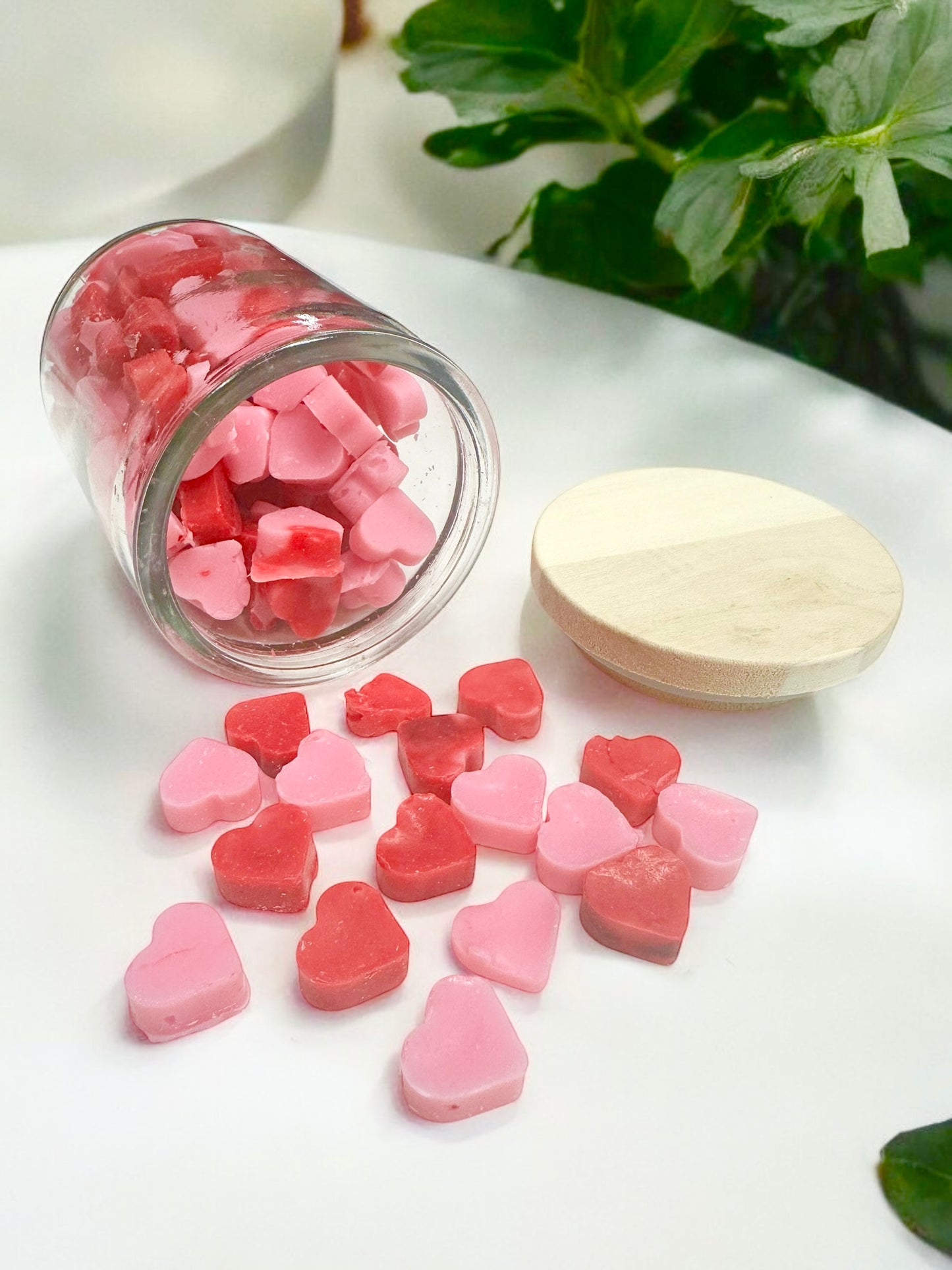 VALENTINE WAX MELT SCOOPIE HEARTS (JAR & SHOVEL)